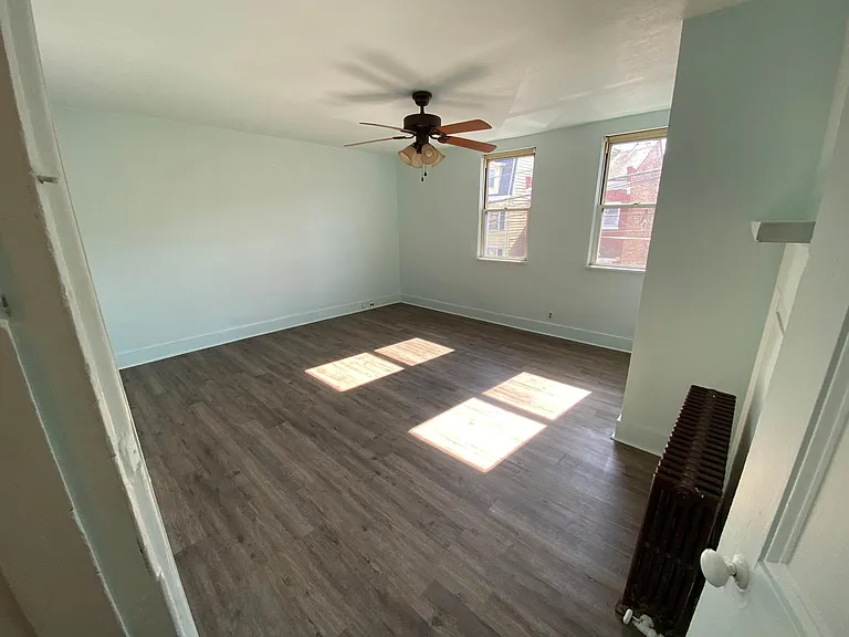 1ST BEDROOM