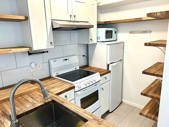5th image of 3400 Speedway APT 107