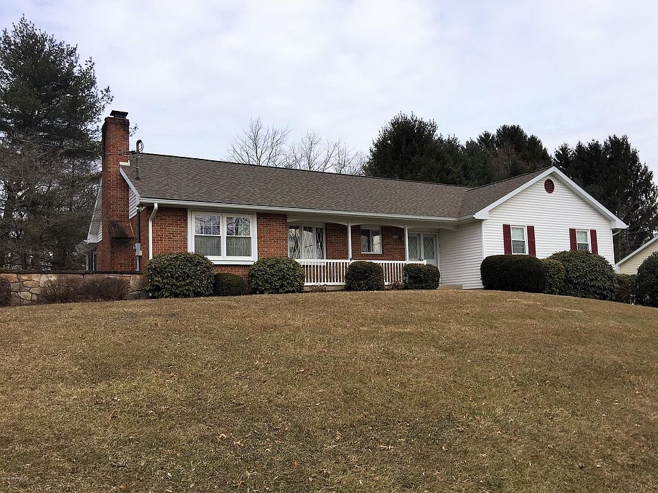 1st image of 2857 Orchard Ave