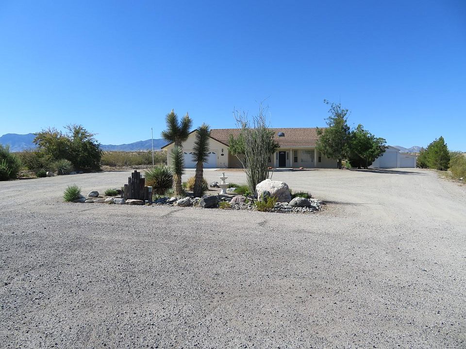 Home at end of cul-de-sac