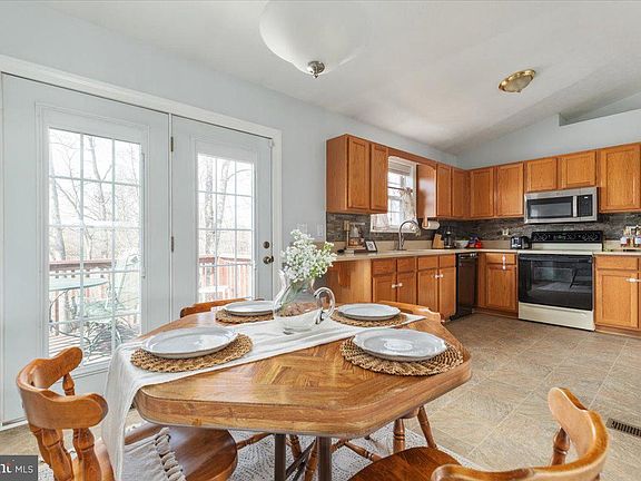 5th image of 72 Tranquility Ave
