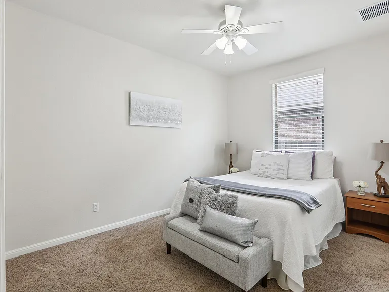 2228 Hilltop Climb Dr — Photo 4
