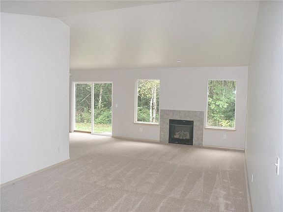 2nd image of 7210 Key Peninsula Hwy NW