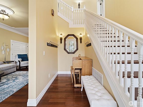 3rd image of 620 Howard Street