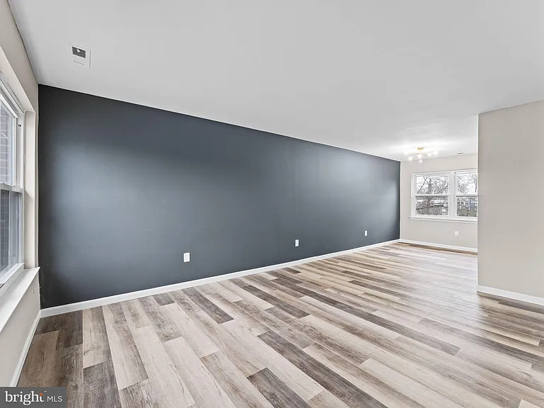 144 Willow Turn #B — Photo 4