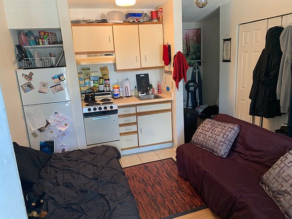 2nd image of 2036 Canyon Blvd #1S