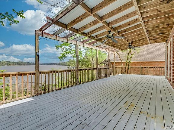 4th image of 11441 Waterfront Ln