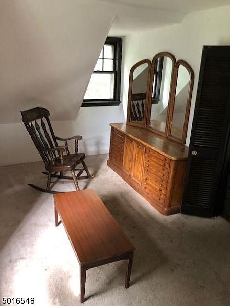 2nd image of 271 E Elwood Ave