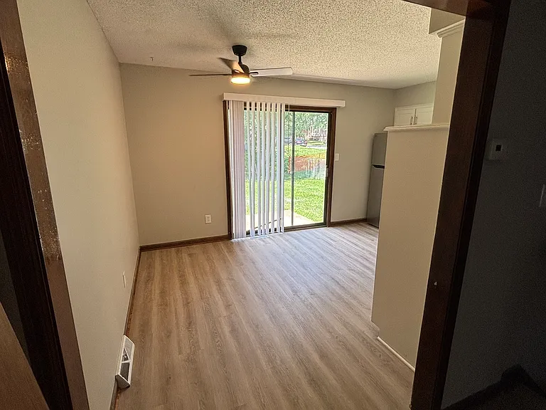 917 N Sunset Dr — Photo 15
