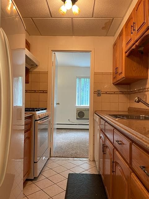 1st image of 420 Palisade Ave APT 2F