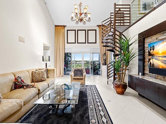 4th image of 17047 Boca Club Boulevard #166B