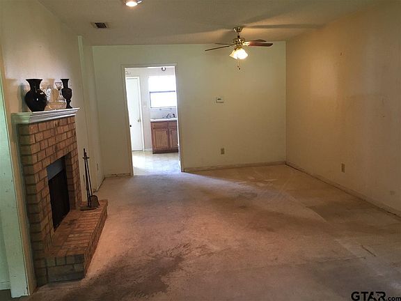 3rd image of 1015 E Broad St APT 5