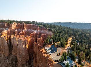 1400 W Cascade Dr, Duck Creek Village, UT 84762