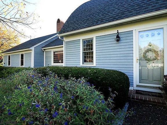 5th image of 2566 Sleepy Hollow Dr