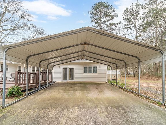 2-web-or-mls-Dooley Town Dr20_01152026