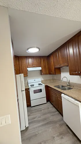 922 S Sunshine Ave S Photo 1