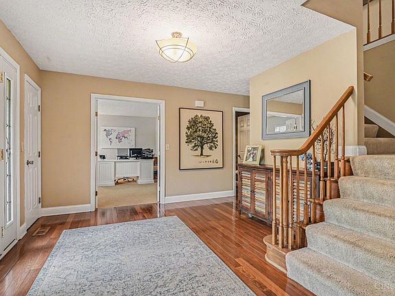 5th image of 3340 Wessex Ct