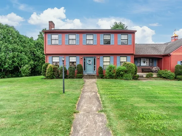 17 S Brooke Ln, Agawam, MA 01001