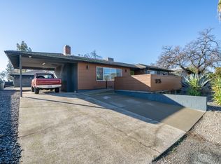 1735 Riviera Dr, Redding, CA 96001