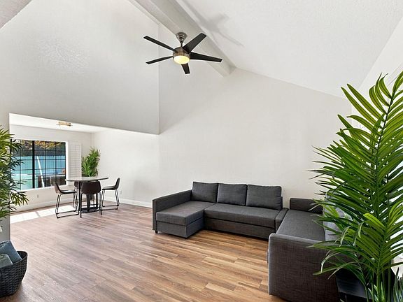 5th image of 2512 Burlwood Dr