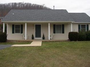 330 Round Hill Dr, Stuarts Draft, VA 24477