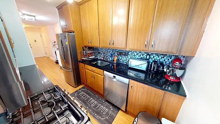 Sold by Remax Edge | media 9