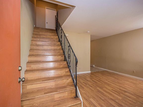 5th image of 2151 Pedroni St