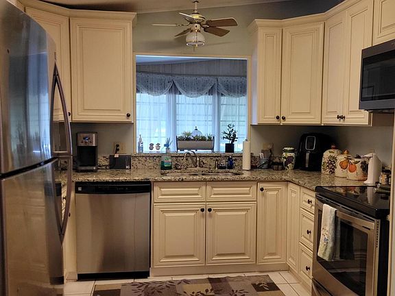 3rd image of 7435 SE INDEPENDENCE Avenue