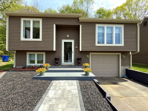 53 Woodland Court #11, Meriden, CT 06450