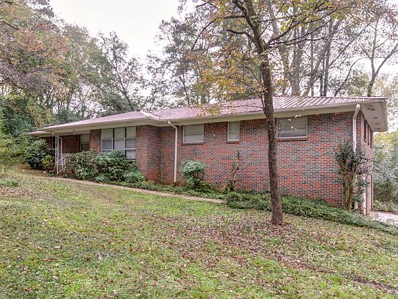 2nd image of 853 Brad Dr
