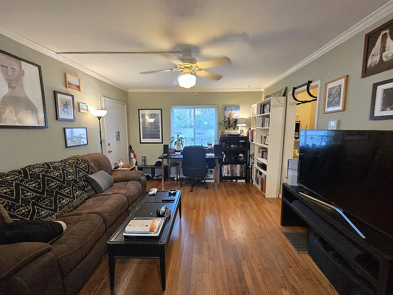1025 Greenwood Ave NE #7 — Photo 8