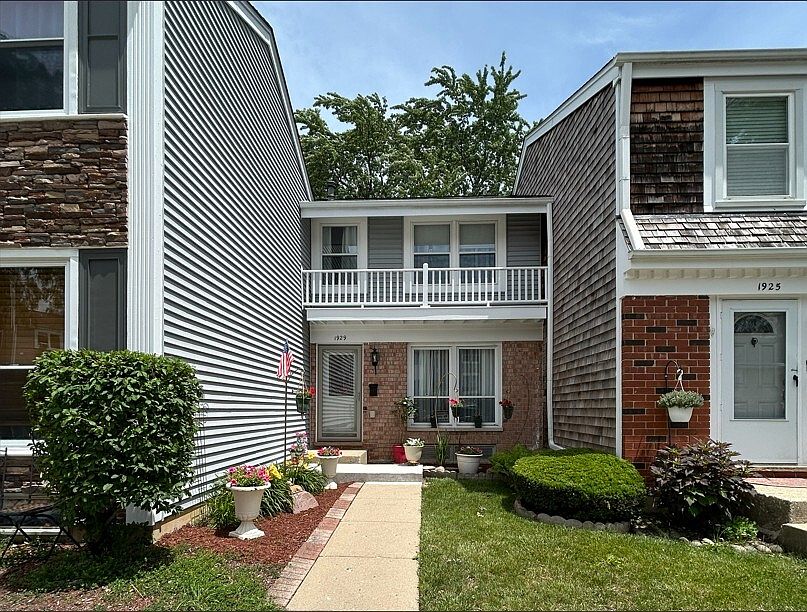 1st image of 1929 Whitingham Ln