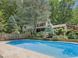 36 Wehrli Rd, Long Valley, NJ 07853