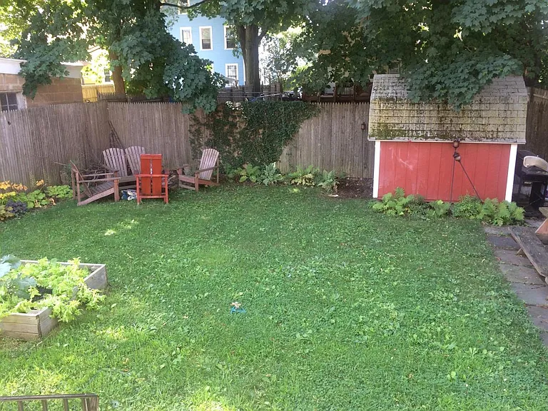 Tilton St — Photo 4