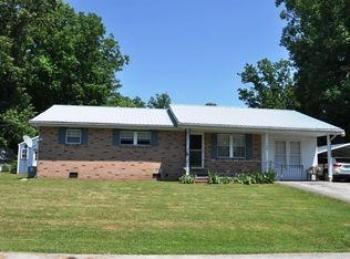135 Childers Rd, Clay City, KY 40312