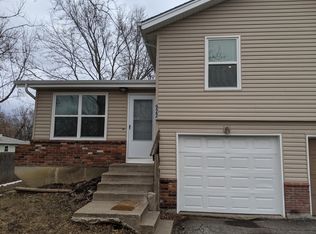 922 N Jan Mar Dr, Olathe, KS 66061