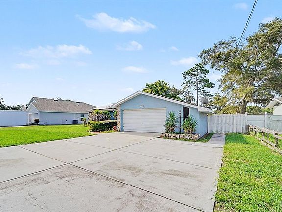 3rd image of 8422 SPRING HILL DRIVE