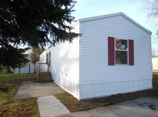 160 Brookside Mnr, Goshen, IN 46526