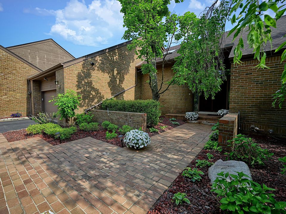 1st image of 3639 Wabeek Lake Dr W