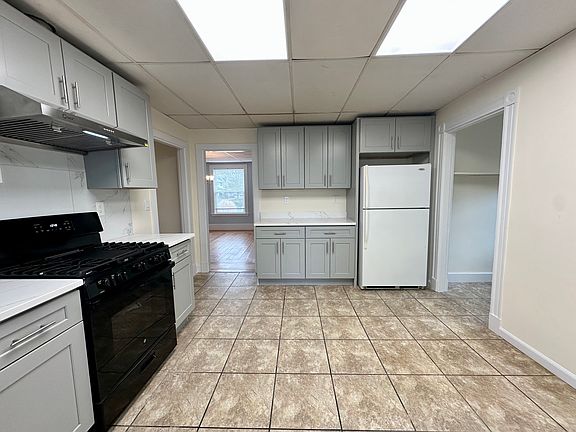 2nd image of 150 Beach St #1