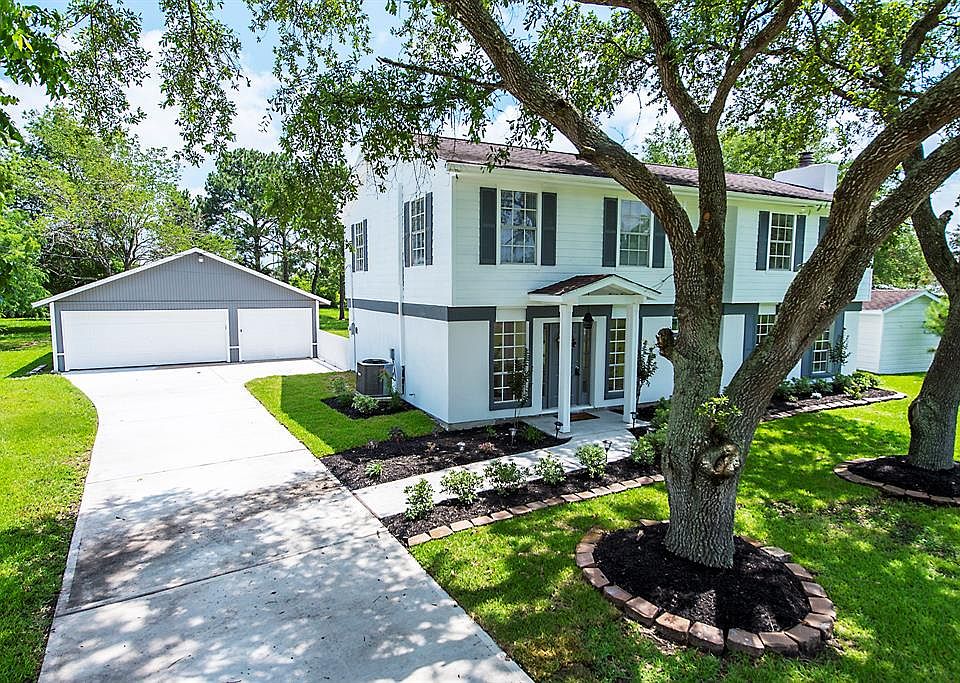 1st image of 633 Westwood Cir