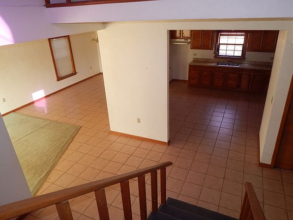 4th image of 1310 Mira Flores Ave