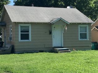 1607 W Webster St, Springfield, MO 65802