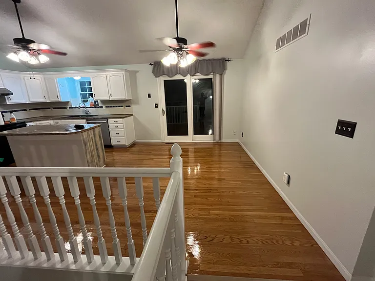 304 NE Dreamweaver Ave — Photo 10
