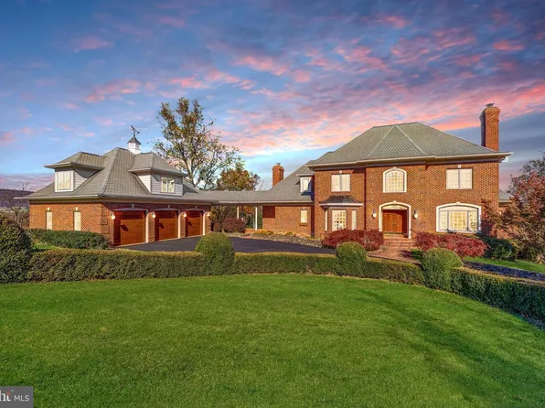 35060 Patience Ct, Round Hill, VA 20141