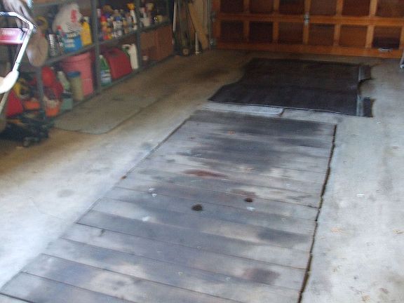 workpit in third garage