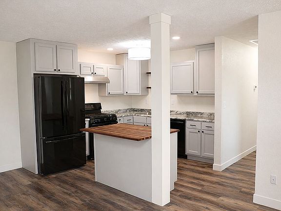 4th image of 4836 Sturbridge Pl