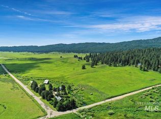 798 High Valley Rd #806, Cascade, ID 83611