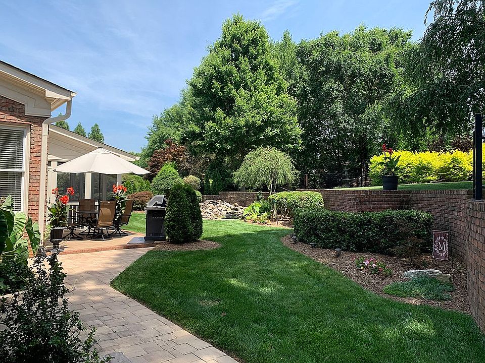 2nd image of 410 Devonhall Ln