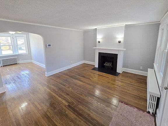 3rd image of 3504 Chesapeake Blvd